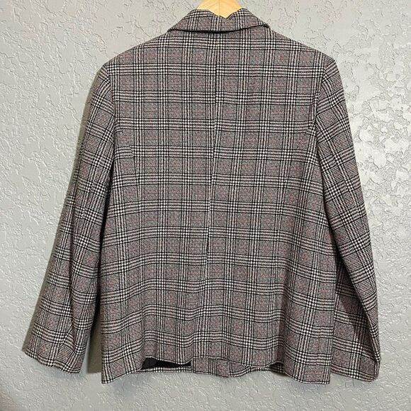 Oversized Women's Blazer   - Picture 3 of 7